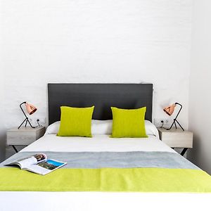 Habitación Estándar con 2 Camas Individuales